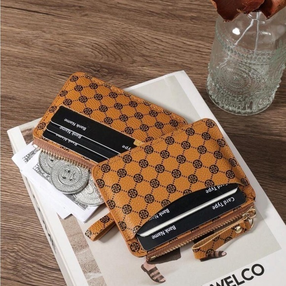 ⚠️Clearance Brown Patterned Small & Slim Cardholder / Wallet - Picture 6 of 7